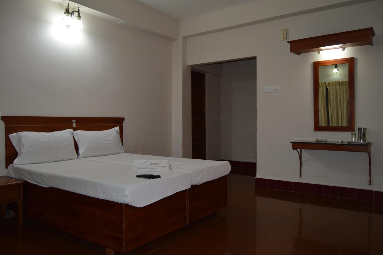 Shalimar Metro Hotel Kochi Exterior photo