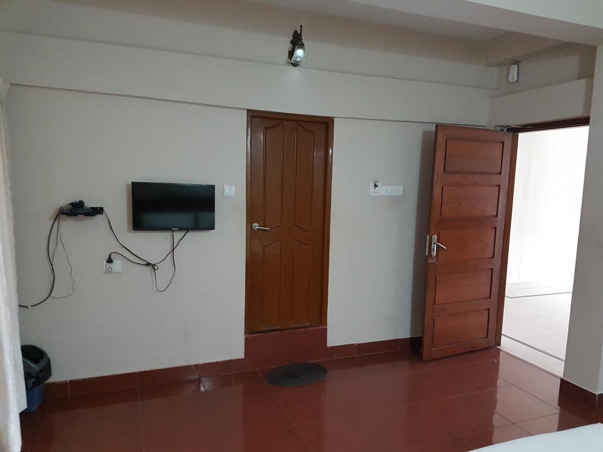 Shalimar Metro Hotel Kochi Exterior photo